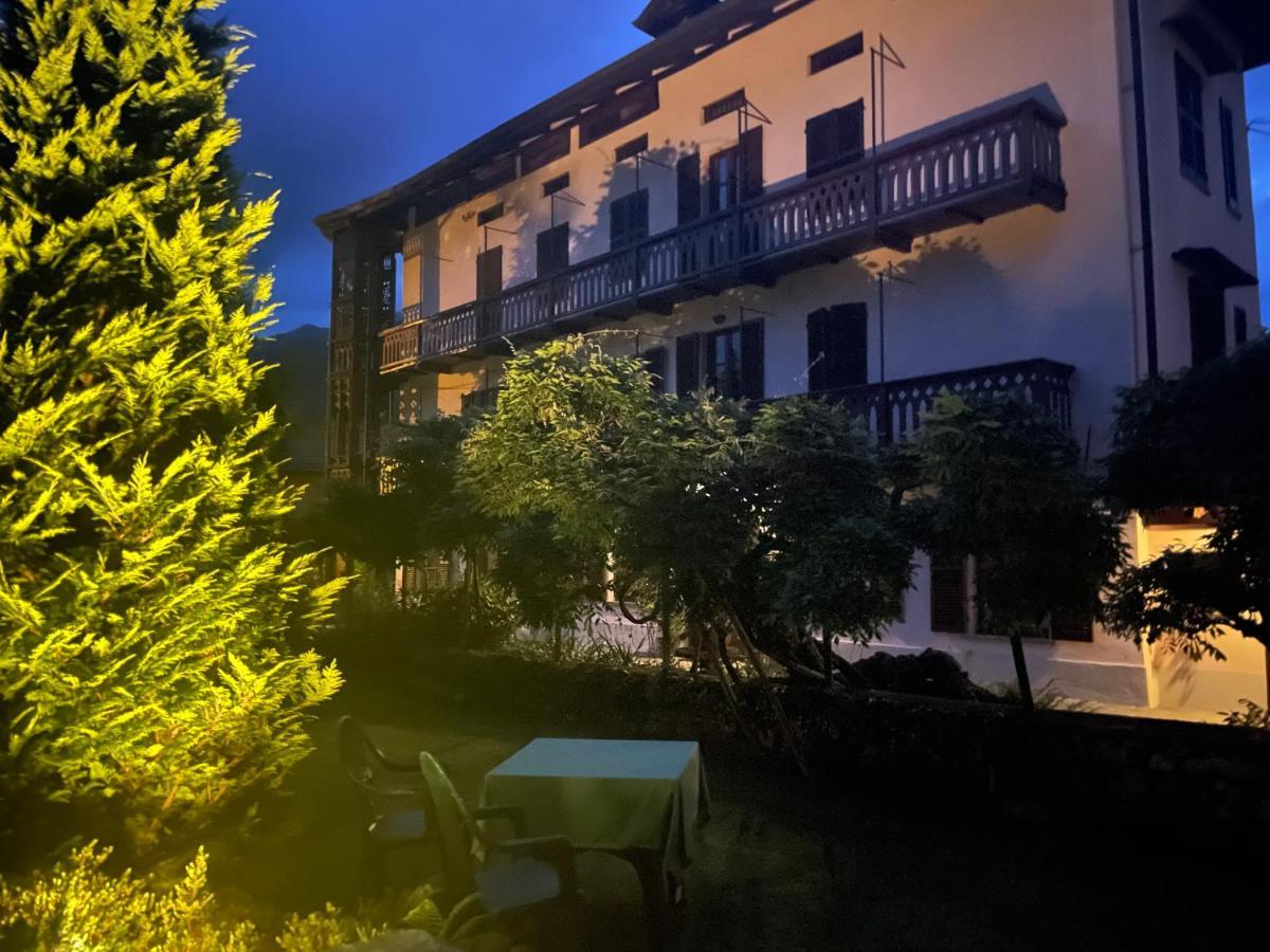 Dimora Fiorita Senior My Holiday Home Varallo Eksteriør bilde